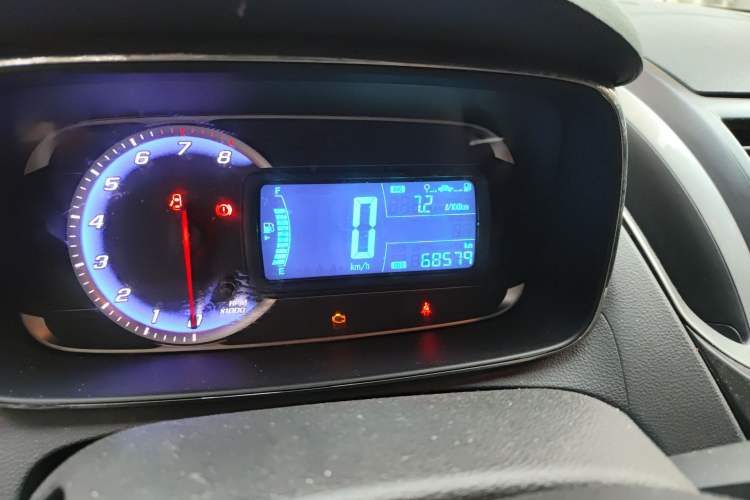 Used Chevrolet Trax 2016 1.4T Manual Two-Wheel Drive Comfort Version with Sunroof