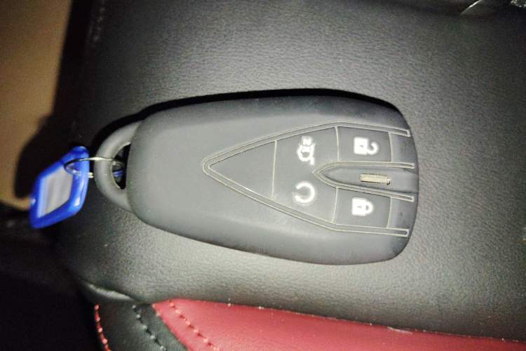 Used CHANGAN OSHAN X5 2021 1.5T DCT Prestige Edition Vehicle Key