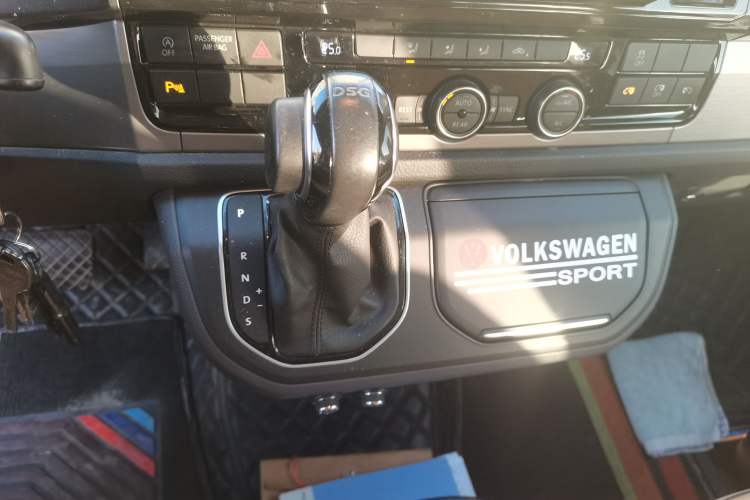 Used Volkswagen Caravelle 2019 2.0 TSI 4x4 Comfort Edition 7-Seater