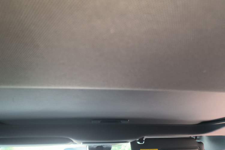 Used Toyota Avalon 2019 2.0L Ambition Edition China VI Headliner