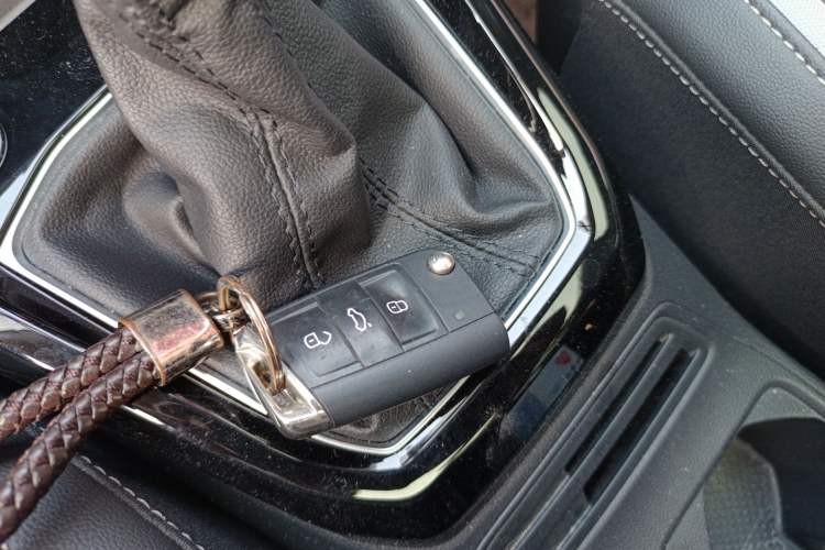 Used Volkswagen Tacqua 2023 200TSI DSG Joy-Connect Edition Interior 1