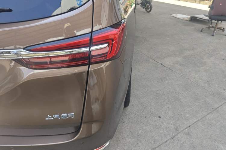 Used Buick GL8 2021 Land Cruiser Executive Class 652T Luxury Model
