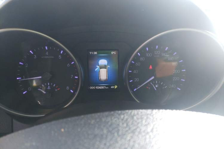 Used Haval H8 2015 2.0T Two-Wheel-Drive Elite Version
