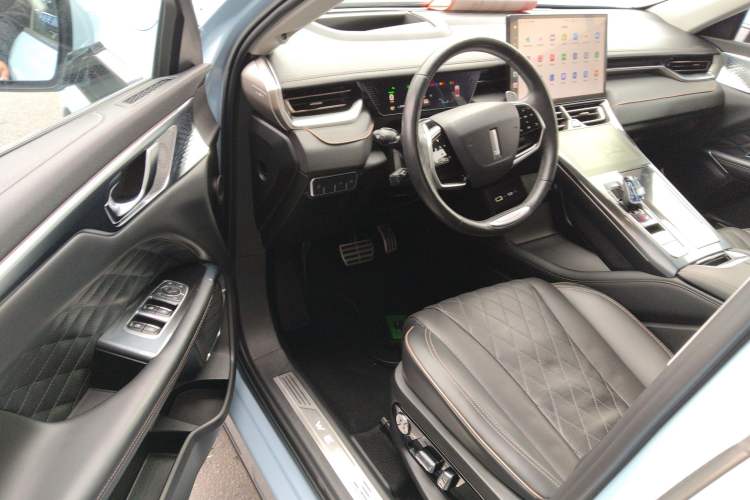 Used Wey Mocha 2021 2.0T Two-Wheel-Drive Premium Edition
