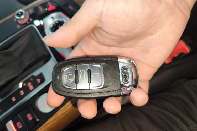 Used Audi A4L 2016 35 TFSI Collection Edition S line Luxury Model
