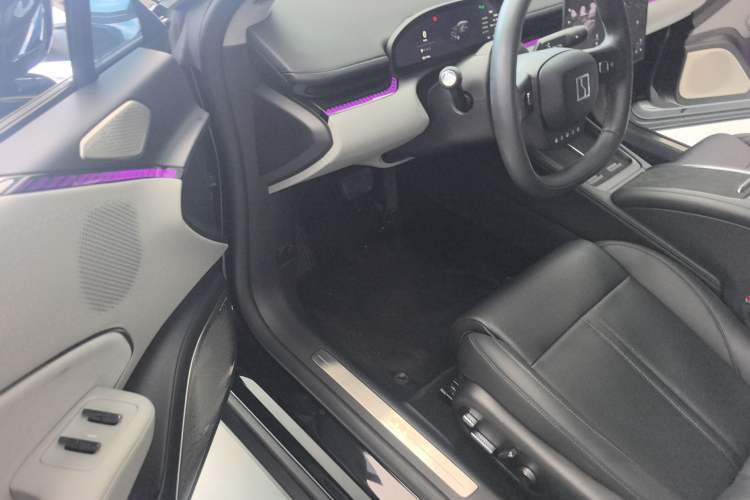 Used Zeekr 007 2024 Rear-Drive Intelligent Driving Version 75 kWh Driver Seat