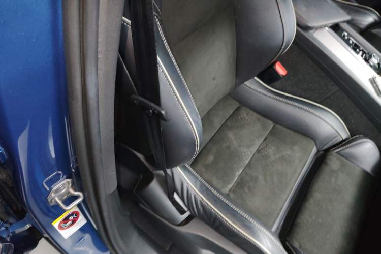 Used Volvo XC60 2019 T5 4x4 Zhiyuan Sport Edition China V Standard Right Front Seat