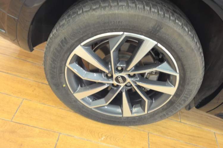 Used Audi Q5L 2022 40T Fashionable and Dynamic Model