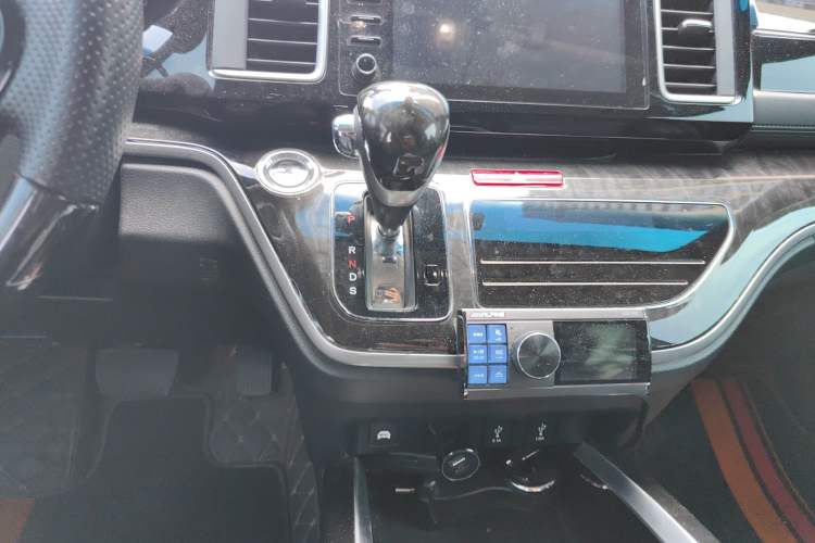 Used Honda Elysion 2019 2.0L Hybrid Supreme Edition