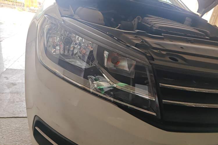 Used Volkswagen Santana 2021 1.5L Manual Fashion Edition Right Front Headlight