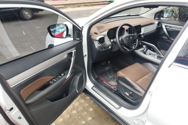 Used Geely Auto Coolray 2019 260T DCT Explorer China VI Standard