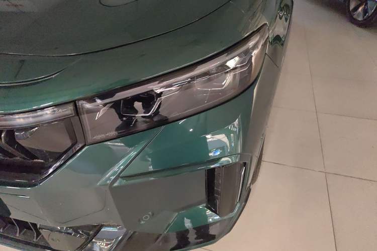 Used VOYAH FREE 2024 Ultra-Long Range Intelligent Driving Version Left Front Headlight