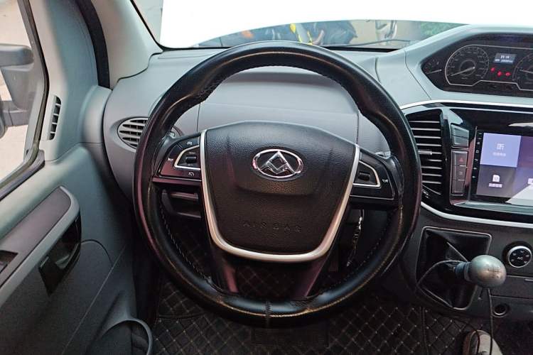 Used SAIC MAXUS Xintu V80 