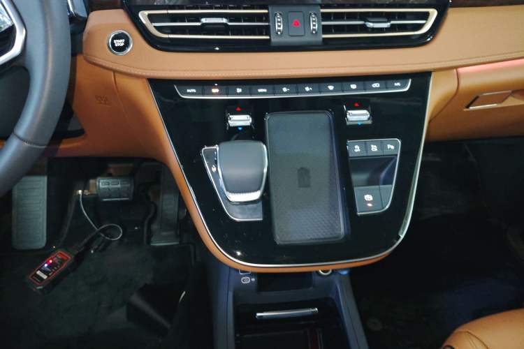 Used Hongqi HQ9 2023 2.0T Smart Connect Flagship Edition