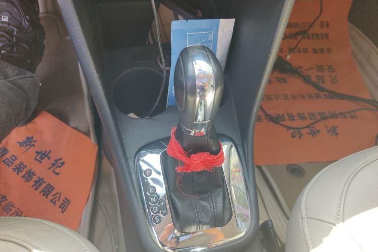 Used Volkswagen Polo 2013 1.6L Automatic Luxury Edition
