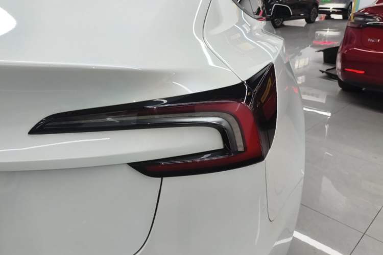 Used Tesla Model 3 2023 Rear-Wheel-Drive Version

