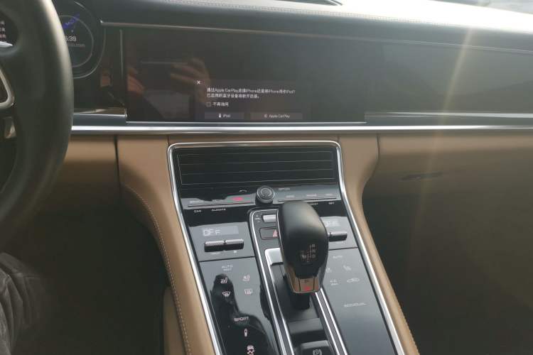 Used Porsche Panamera 2019 Panamera Executive Long Wheelbase 2.9T Audio And AC Panel