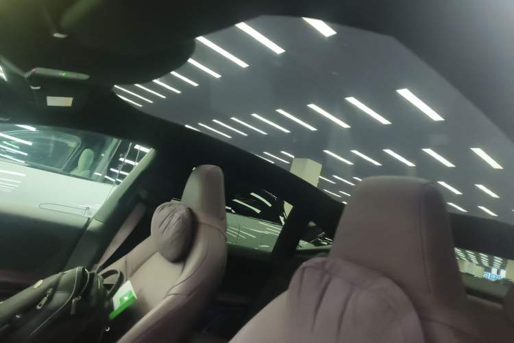 Used Nio ET5 2022 75 kWh Headliner