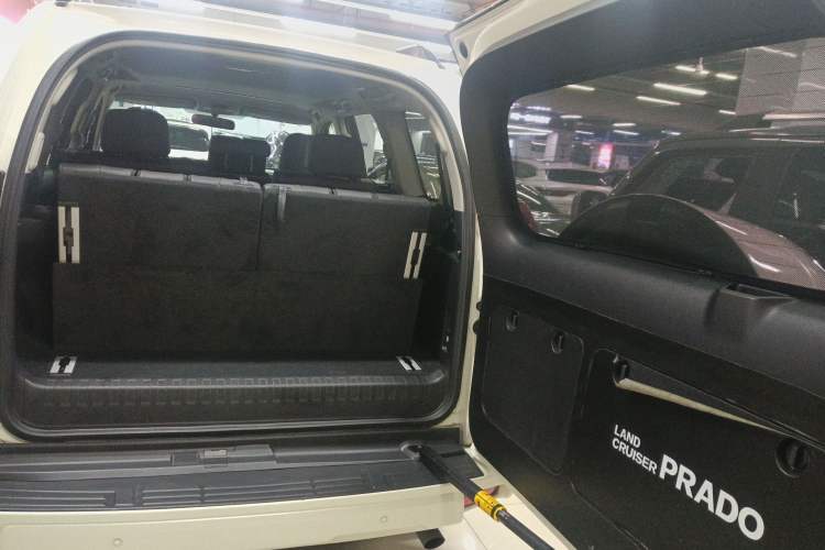 Used Toyota Prado 2018 3.5L Automatic TX-L with Rear-Mounted Spare Tire