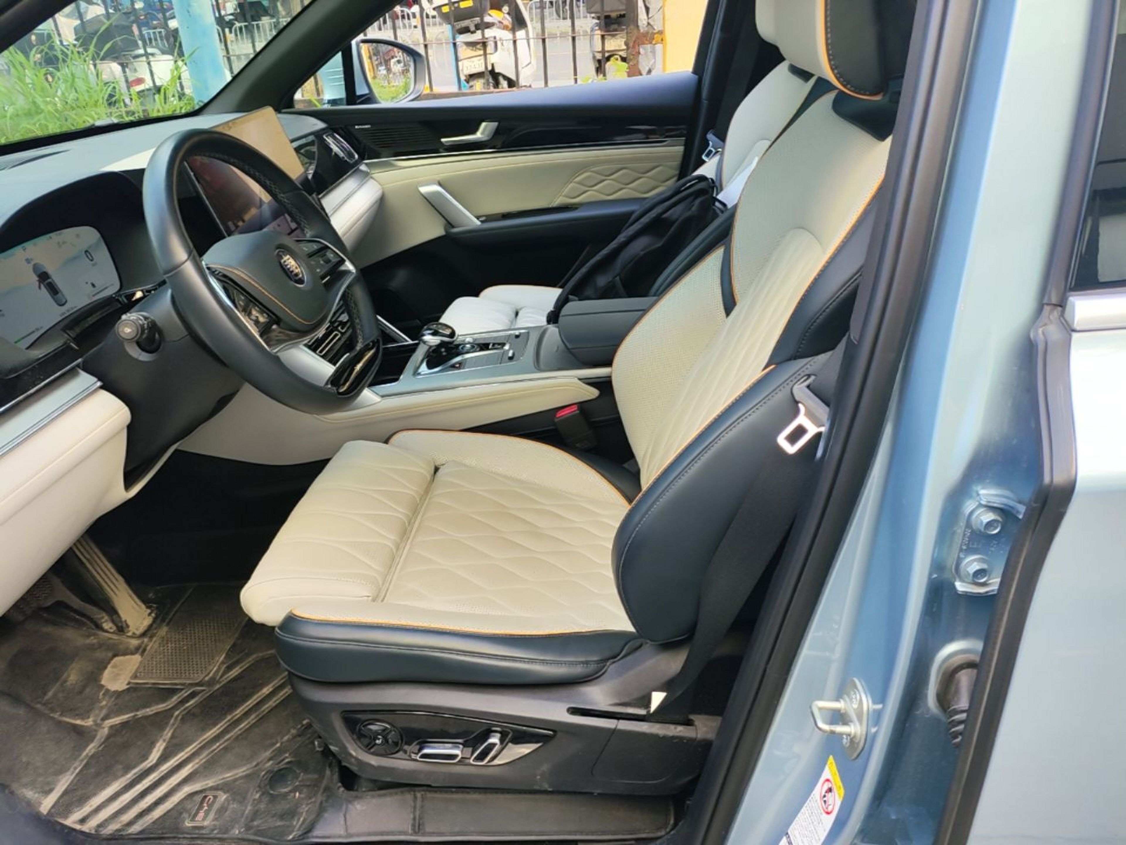 Interior delantero