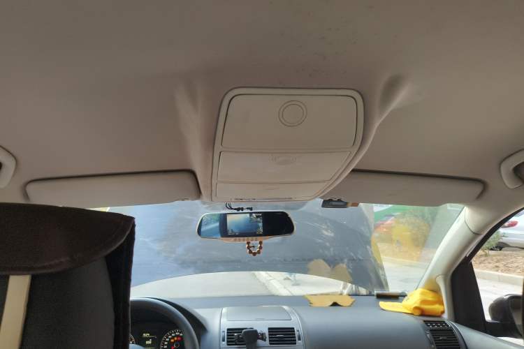 Used Volkswagen Touran 2013 1.4T Manual Fashion Edition 5 Seats Headliner