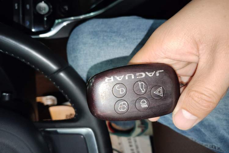 Used Jaguar XFL 2018 XFL 2.0T 250 PS Premium Edition