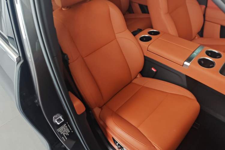 Used Li Auto L8 2024 Pro Model Right Front Seat