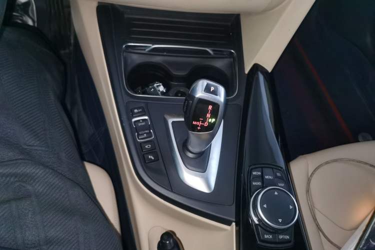 Used BMW 3 Series 2017 320Li xDrive Fashion Model
