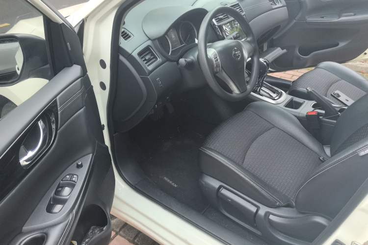 Used Nissan Tiida 2019 1.6L CVT Smart Drive Version China VI Standard
