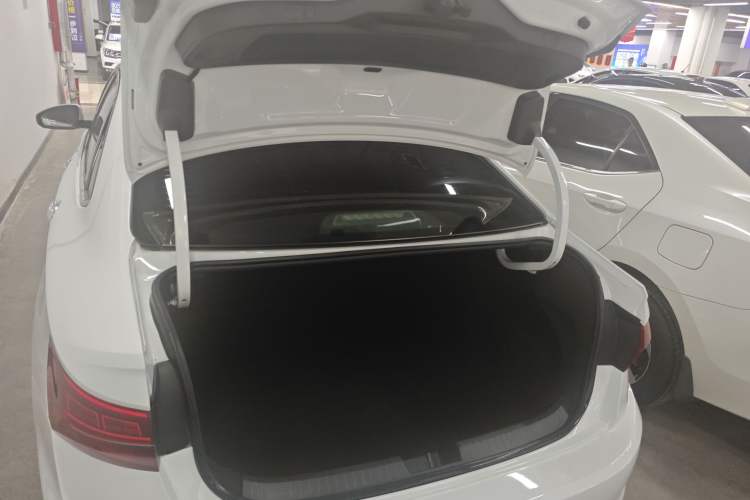 Used Volkswagen Sagitar 2020 280TSI DSG Luxury Version China VI Standard Trunk