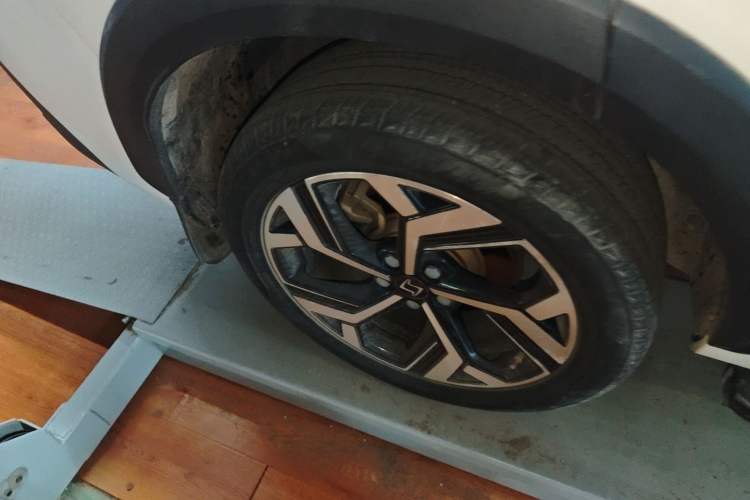 Used SOL X8 2021 300T DCT Luxury Smart Connect Edition 6 Seats