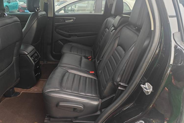 Used Ford Edge 2018 EcoBoost 245 Two-Wheel-Drive Titanium 7-Seater China V Standard
