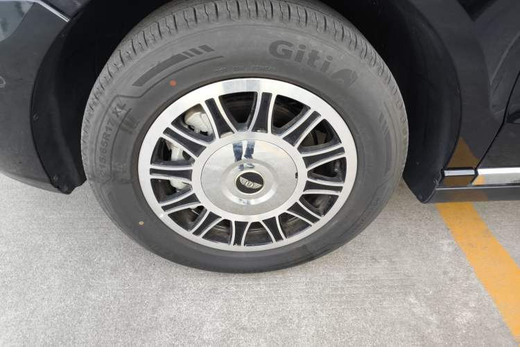 Used LEVC TX 2023 TX5 Extended-Range Travel Edition
