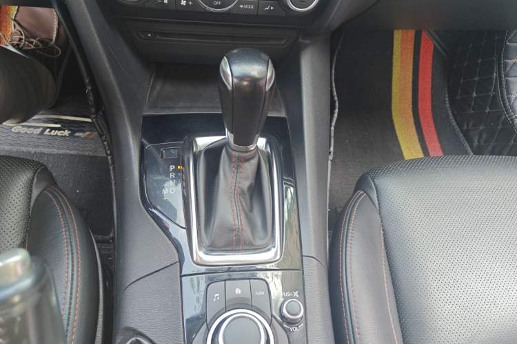 Used Mazda 3 Axela 2014 Sedan 2.0L Automatic Flagship Model