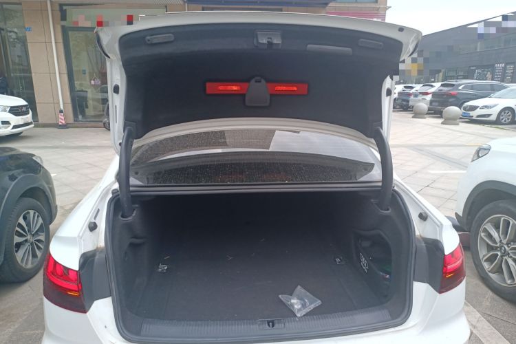 Used Audi A4L 2022 40 TFSI Fashion Dynamic Model
