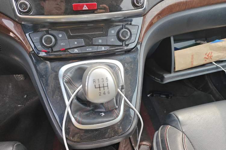 Used Haval H6 2014 Sport Version 1.5T Manual Two-Wheel Drive Elite Edition