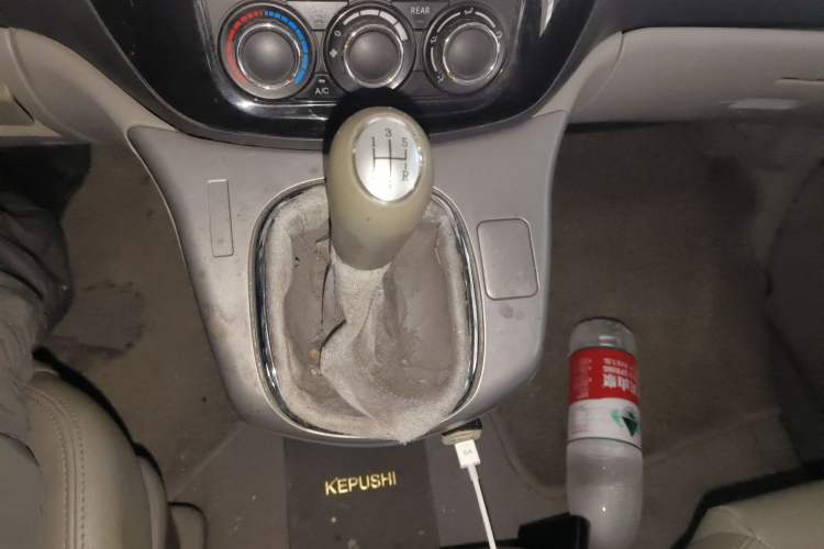 Used FORTHING Lingzhi 2016 M5 2.0L 7-seat Long-wheelbase Comfort Version