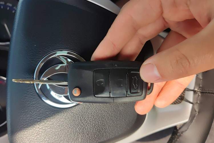 Used FORTHING SX6 2016 1.6L Manual Luxury Model
