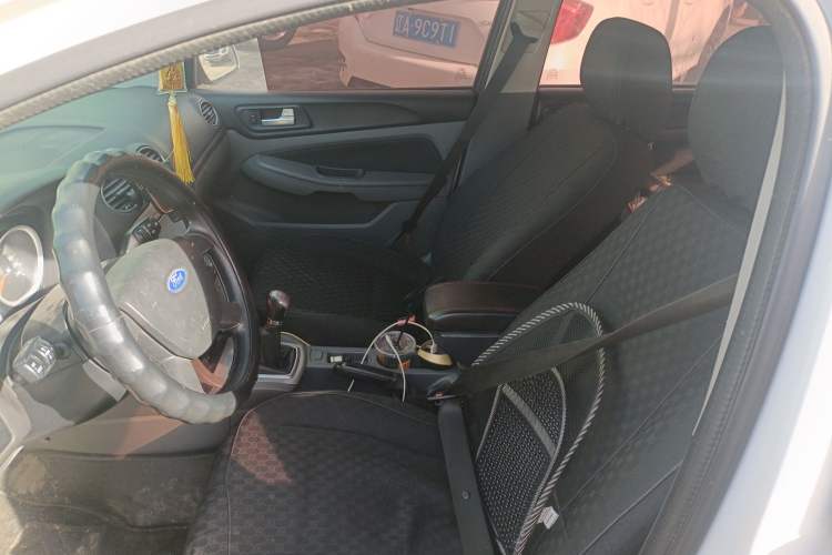 Used Ford Focus 2013 Hatchback Classic 1.8L Manual Base Model
