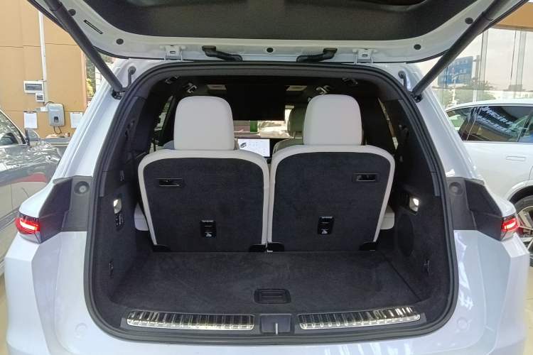 Used Li Auto L9 2025 Ultra Smart Refreshed Edition