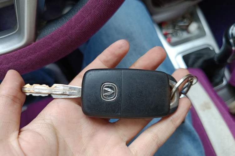 Used CHANGAN Alsvin V3 2015 1.4L Manual Warm-Hearted Model China V Standard