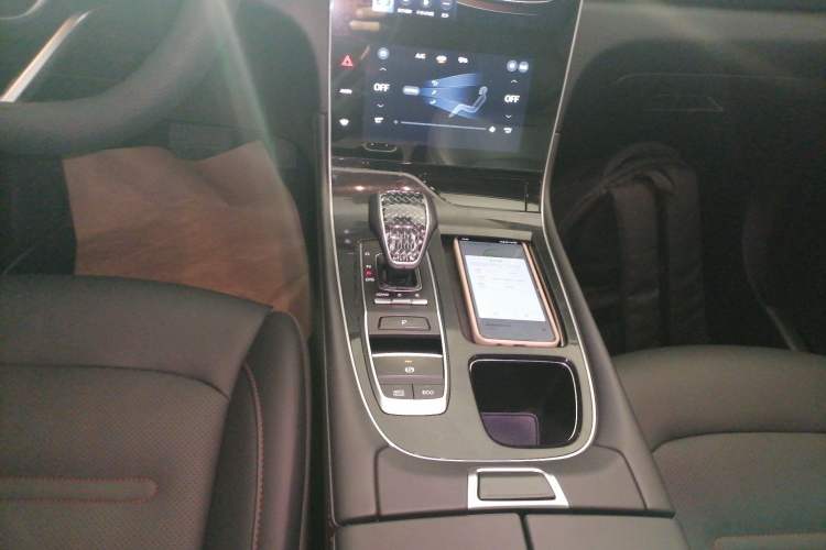 Used GAC Trumpchi GS4 PLUS 2022 270T Automatic Galaxy Edition Gear Lever