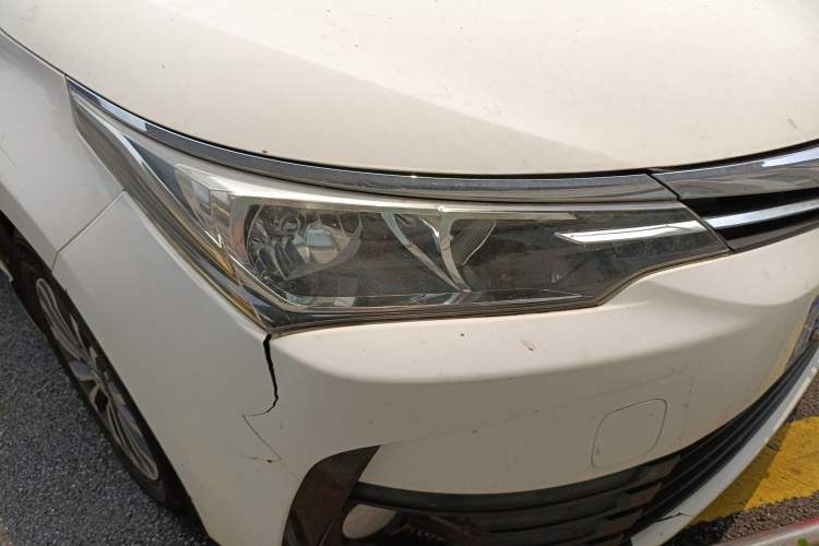 Used Toyota Corolla 2017 Revised Version 1.2T S-CVT GL Right Front Headlight