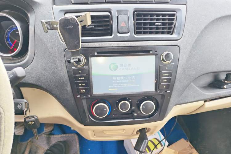 Used Chana Ruixing M80 2014 1.5L Standard Version 4G15S