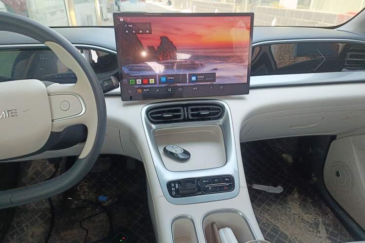 Used Geely Galaxy Geome 2025 310km Dream Edition Audio And AC Panel