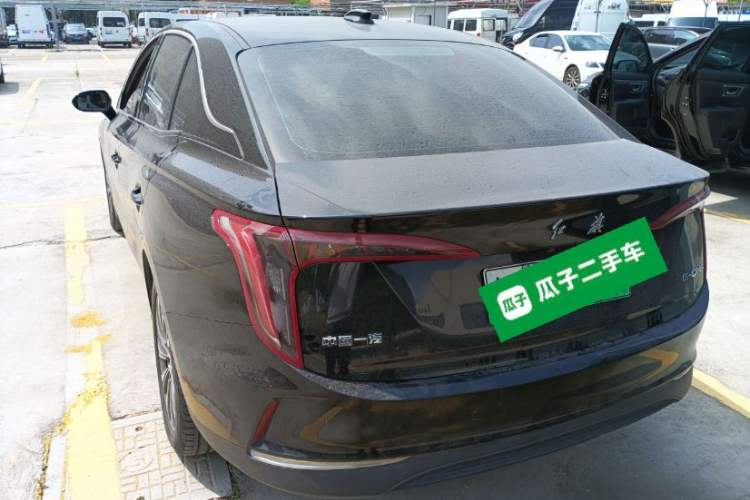 Used Hongqi E-QM5 2022 431 km Charge & Enjoy Edition
