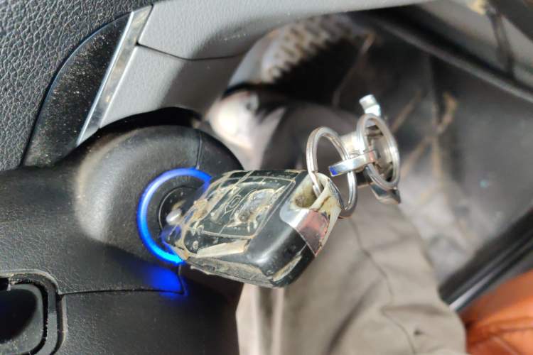 Used Geely Auto Emgrand 2014 Sedan 1.5L Manual Fashion Edition
