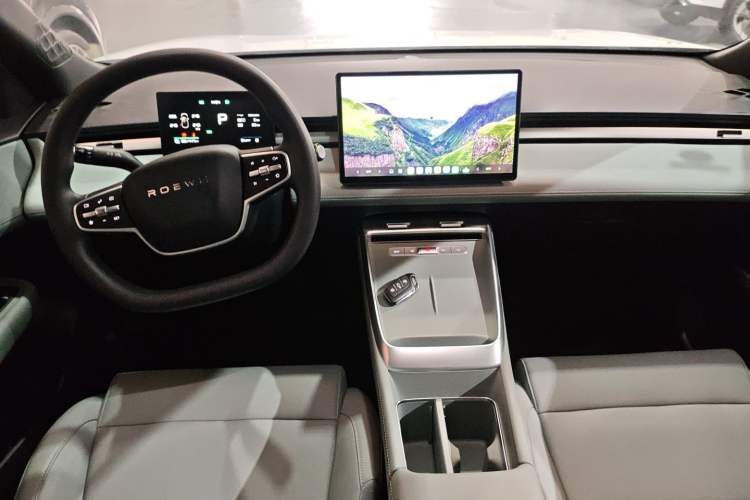 Used Roewe D6 2025 450km Deluxe Edition
