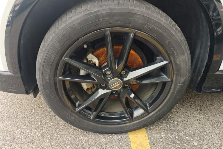Used Audi Q2L 2018 35 TFSI Fashion Dynamic Version China VI Emission Standard