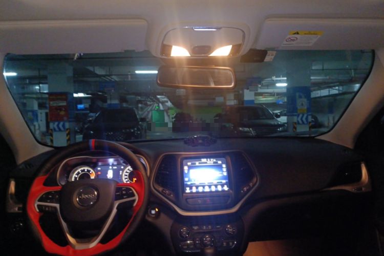 Used Jeep Cherokee 2017 2.0L Superior Edition Headliner